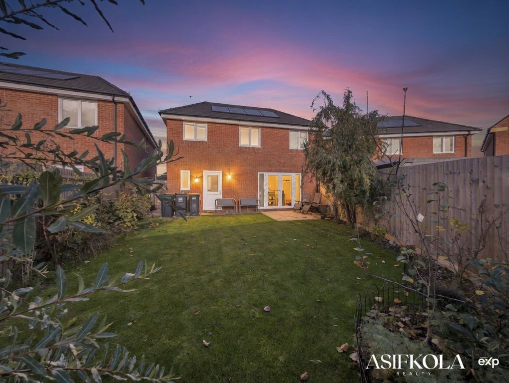Property photo 1 of 31