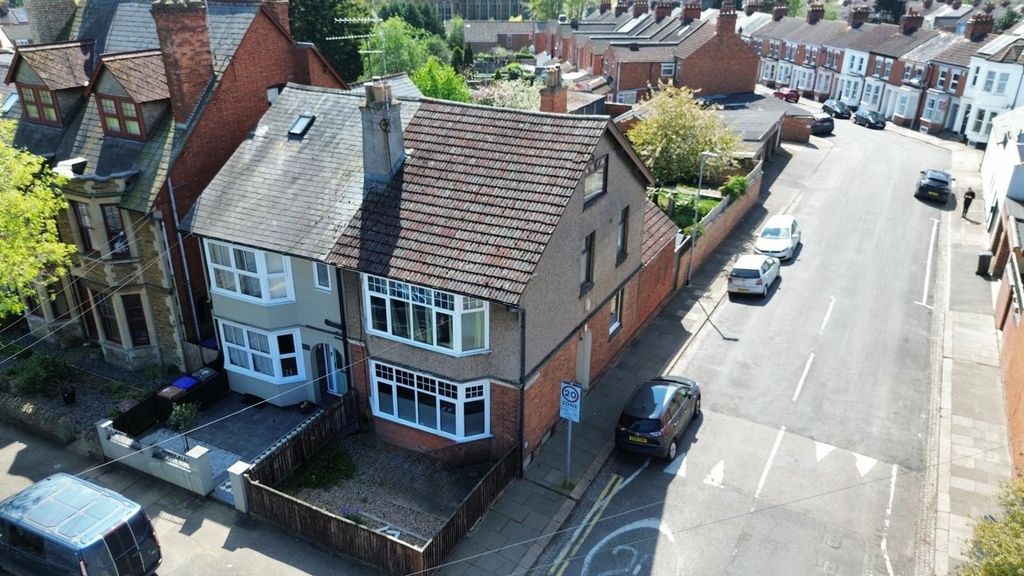 Property photo 2 of 23 Photo 22