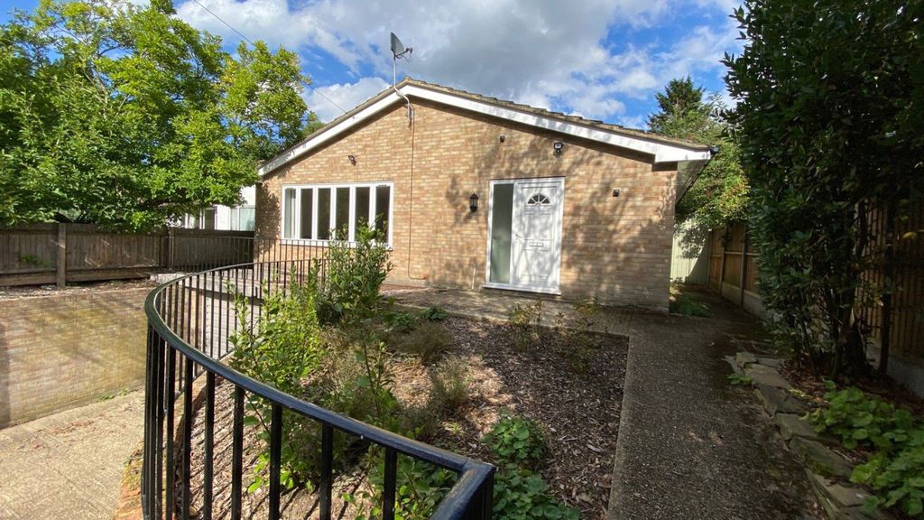 Property photo 1 of 43