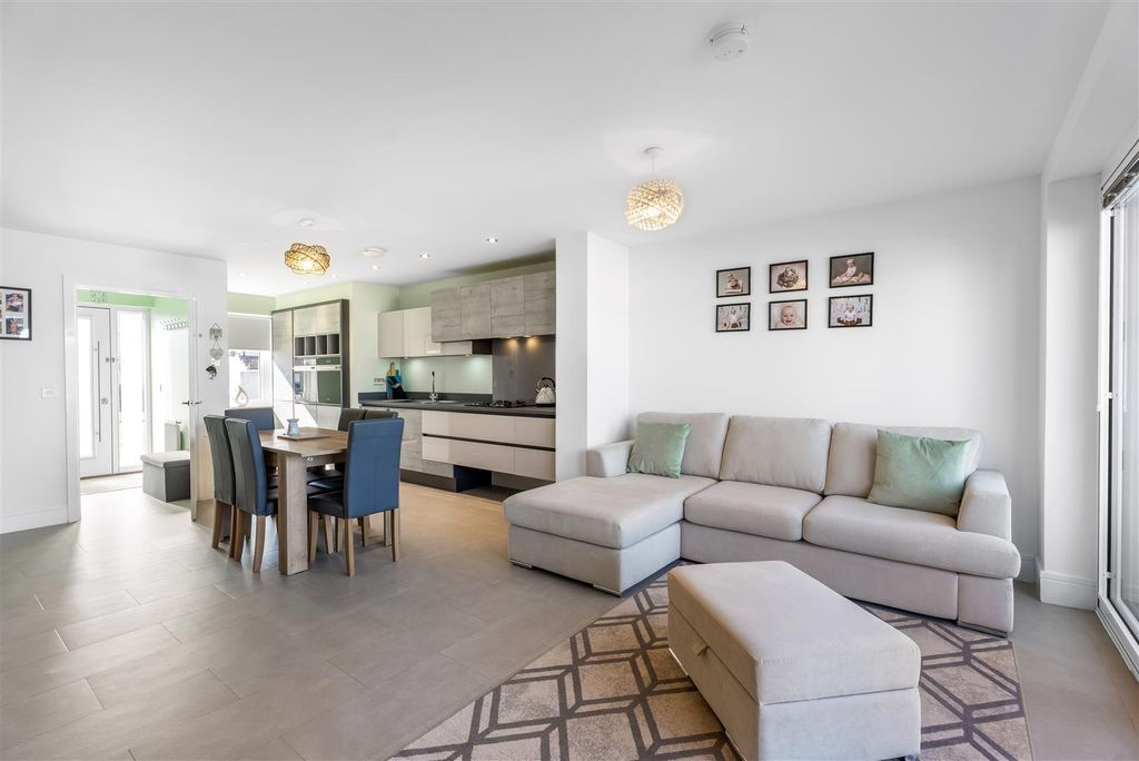 Property photo 2 of 30 10Tyndrum-07.Jpg