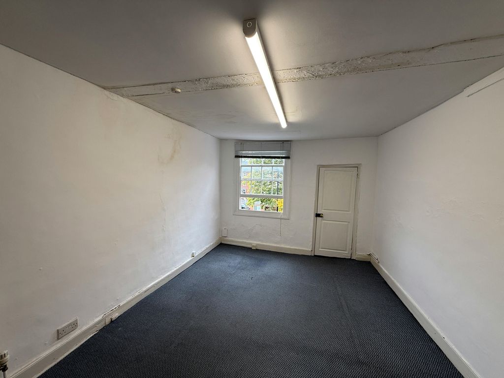 Property photo 2 of 14 20251007_134233217_Ios.Jpg