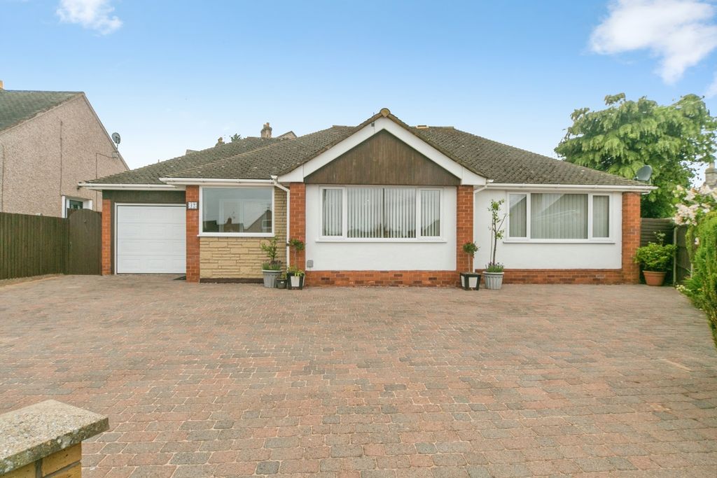 Property photo 3 of 17 Pbox-Img.Jpg