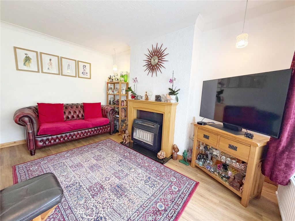 Property photo 3 of 21 Picture No. 05