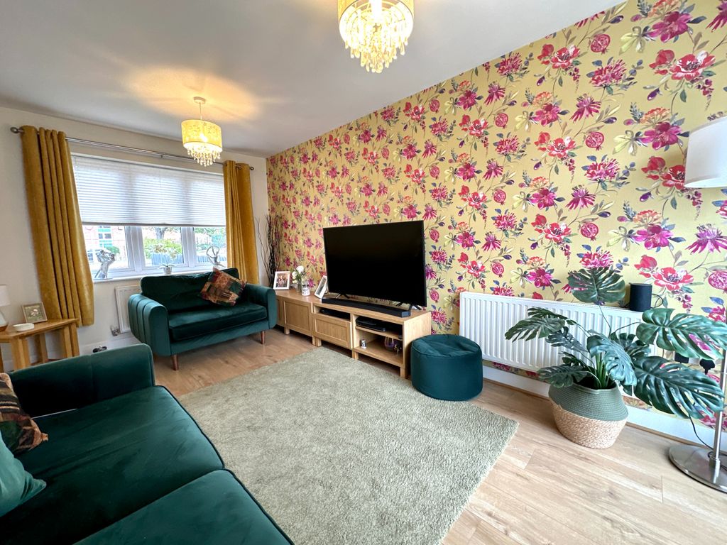 Property photo 3 of 23