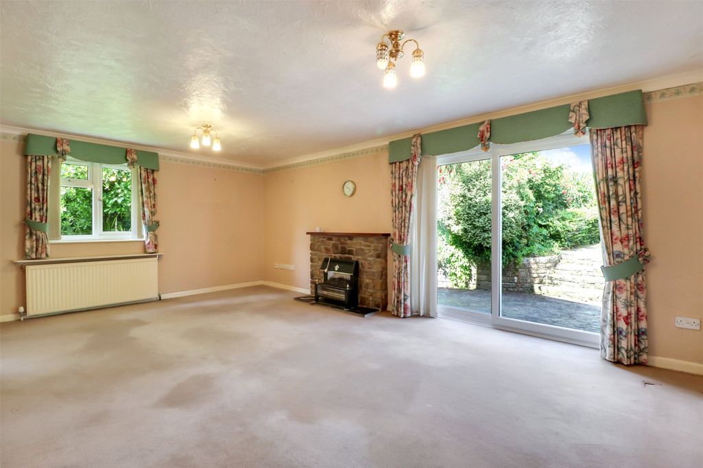 Property photo 2 of 23 2 - Picture No. 08