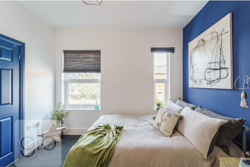 Property photo 3 of 10 2.Png