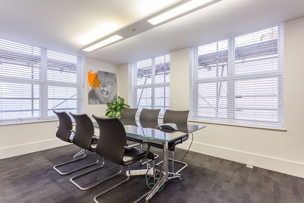 Property photo 3 of 4