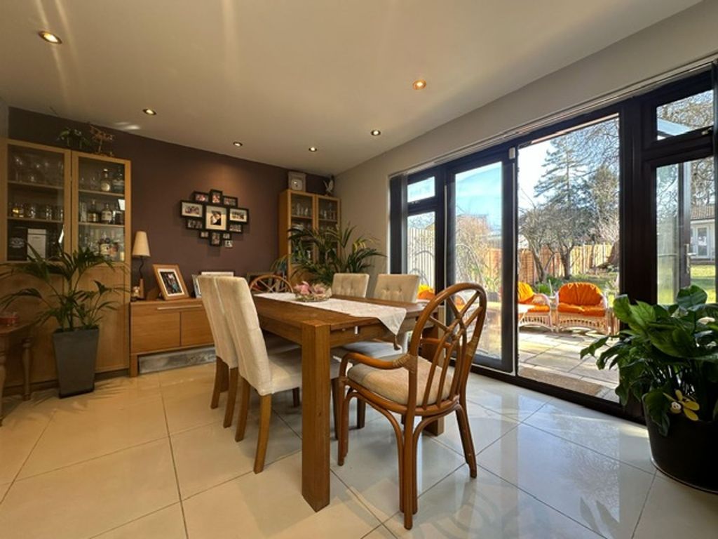Property photo 2 of 18 Dining Room