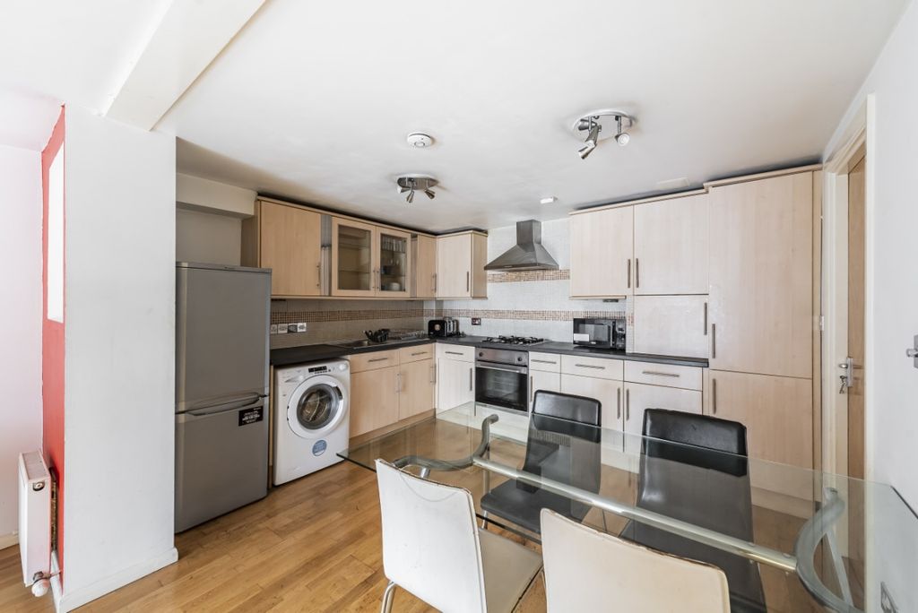 Property photo 2 of 8 675101 (2)