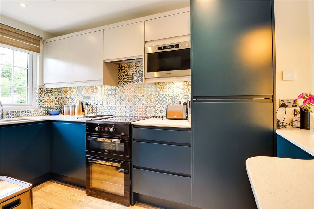 Property photo 3 of 16 Kitchen