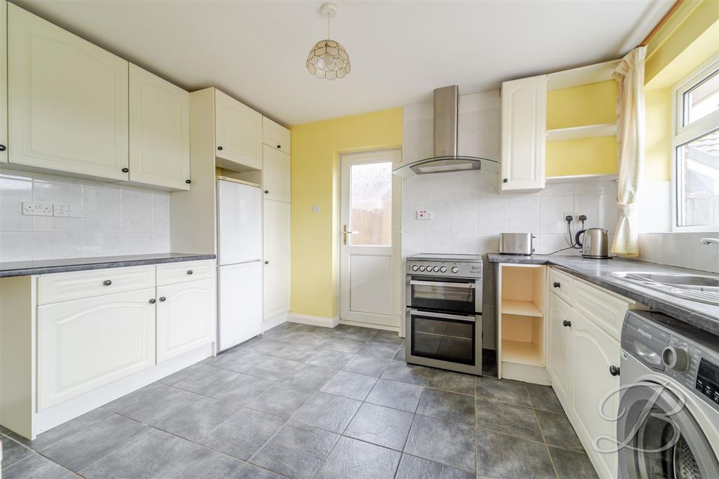 Property photo 2 of 28 Ccltd-11.Jpg