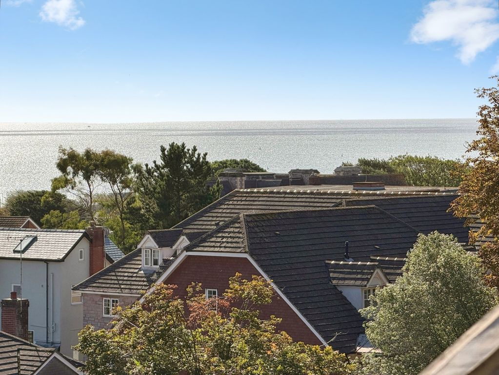 Property photo 2 of 37 Sea View