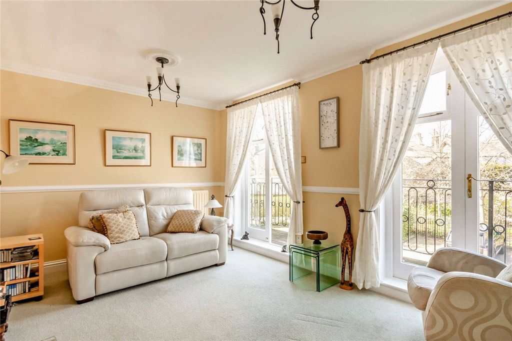 Property photo 2 of 21 Picture No. 06