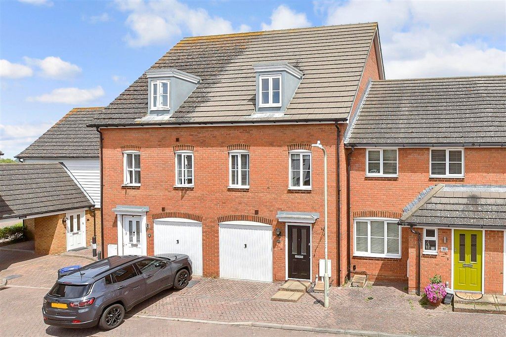 Property photo 1 of 18 Web