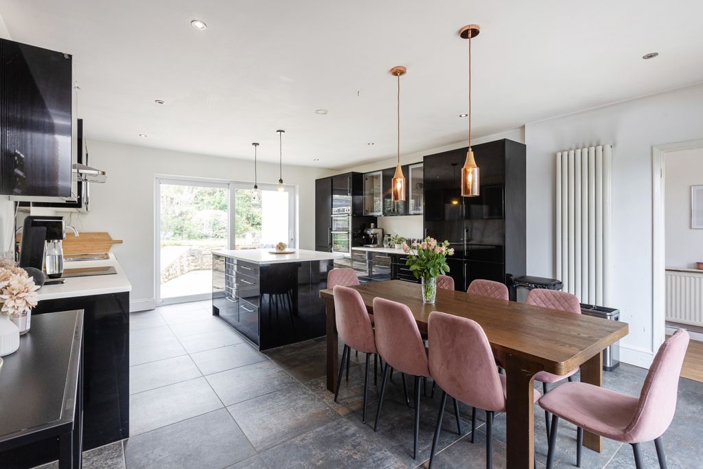 Property photo 1 of 29 Kitchen