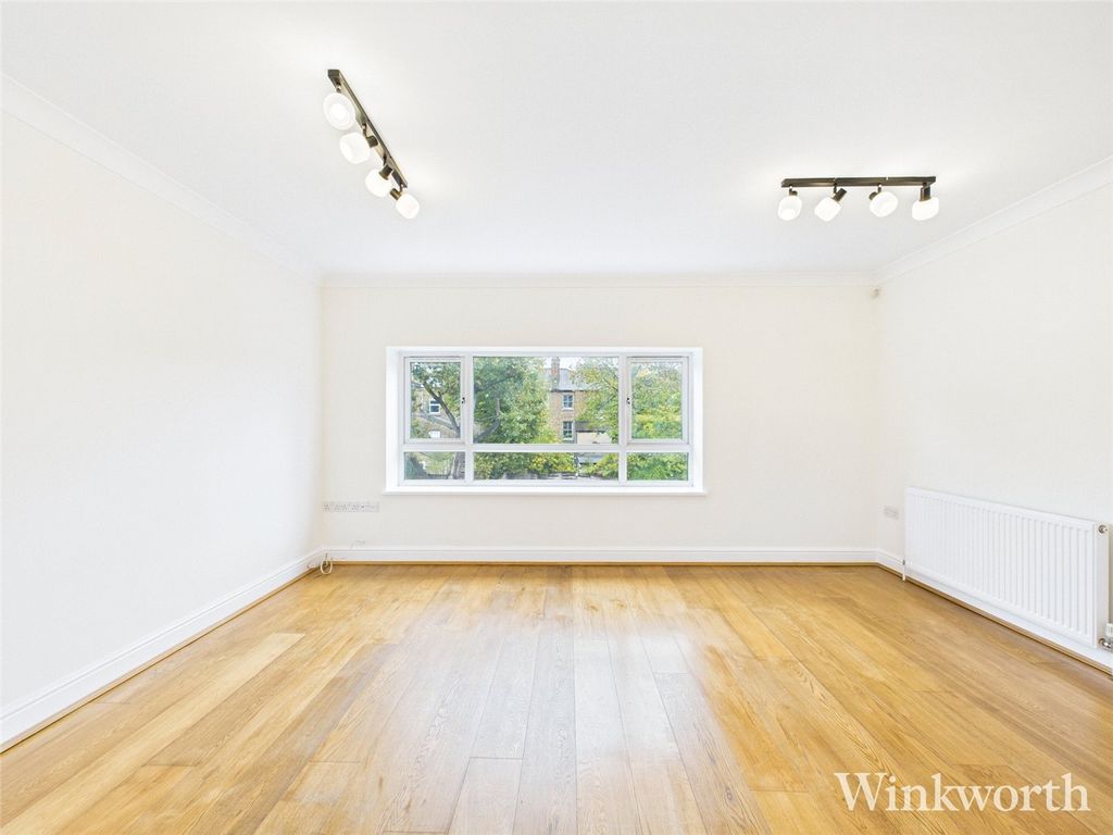 Property photo 1 of 8 Picture No. 05