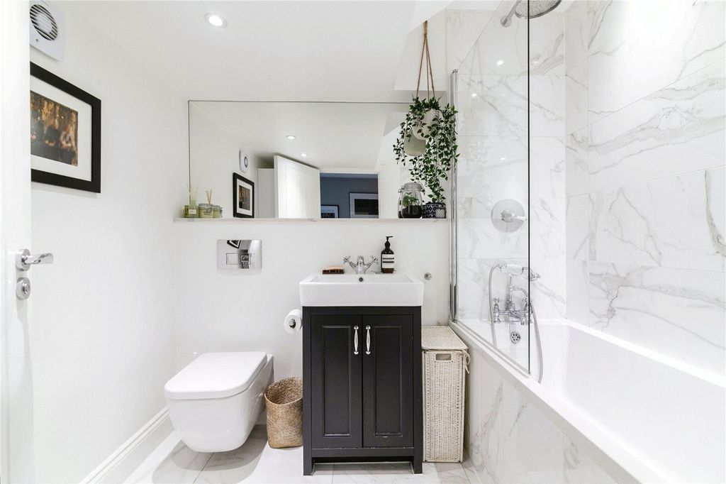 Property photo 3 of 12 Picture No. 16