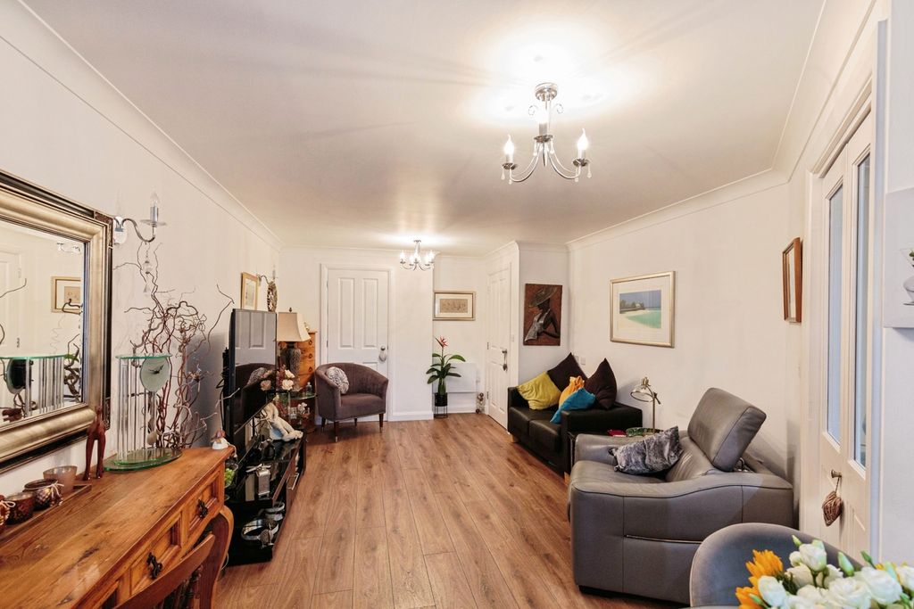 Property photo 3 of 14 Pbox-Img.Jpg