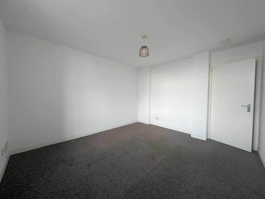 Property photo 2 of 13 2