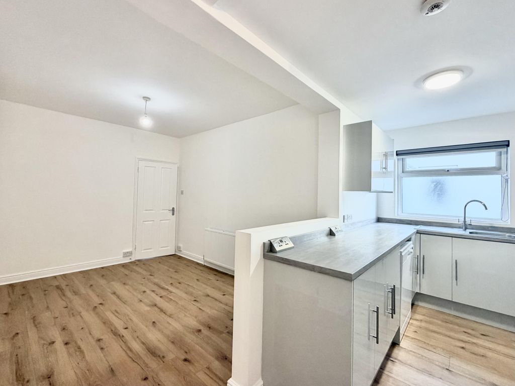 Property photo 2 of 7 Img_2033