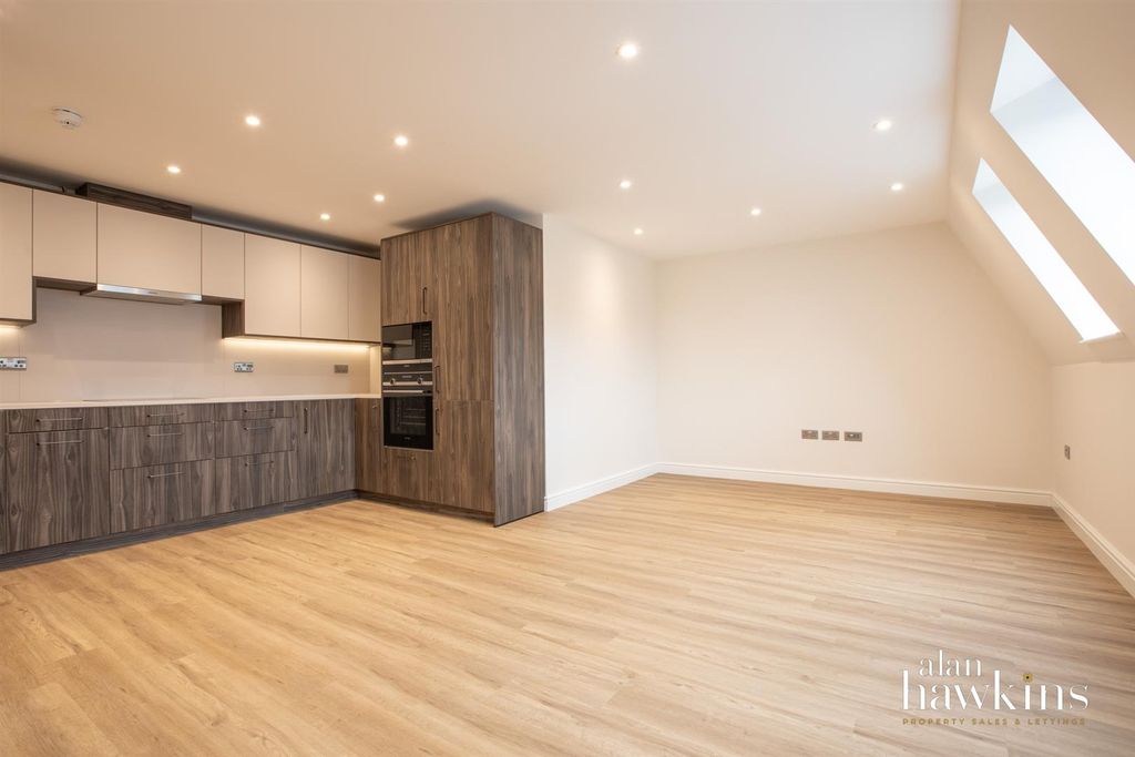 Property photo 2 of 13 Ahea0073.Jpg