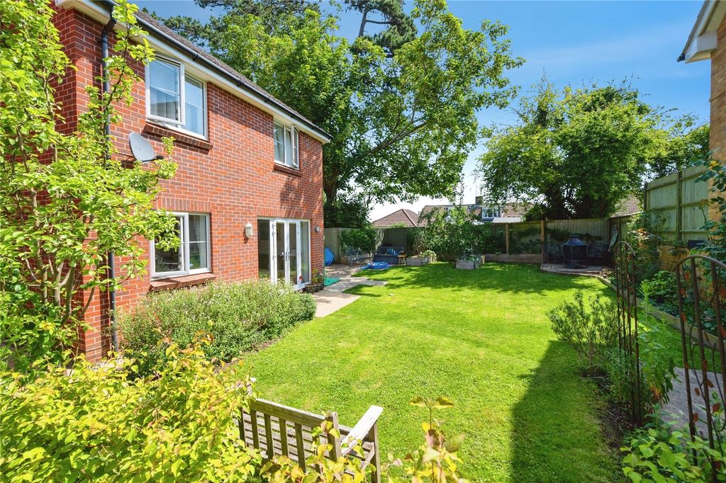 Property photo 1 of 19 Picture No. 64