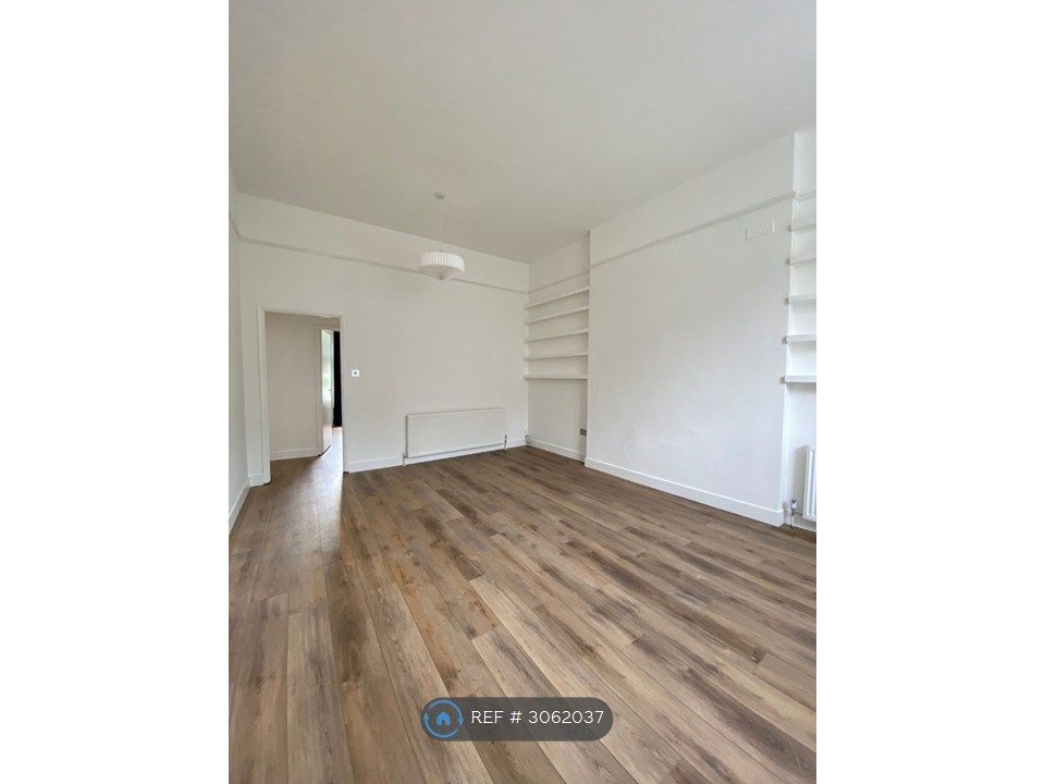 Property photo 2 of 16 Living Room