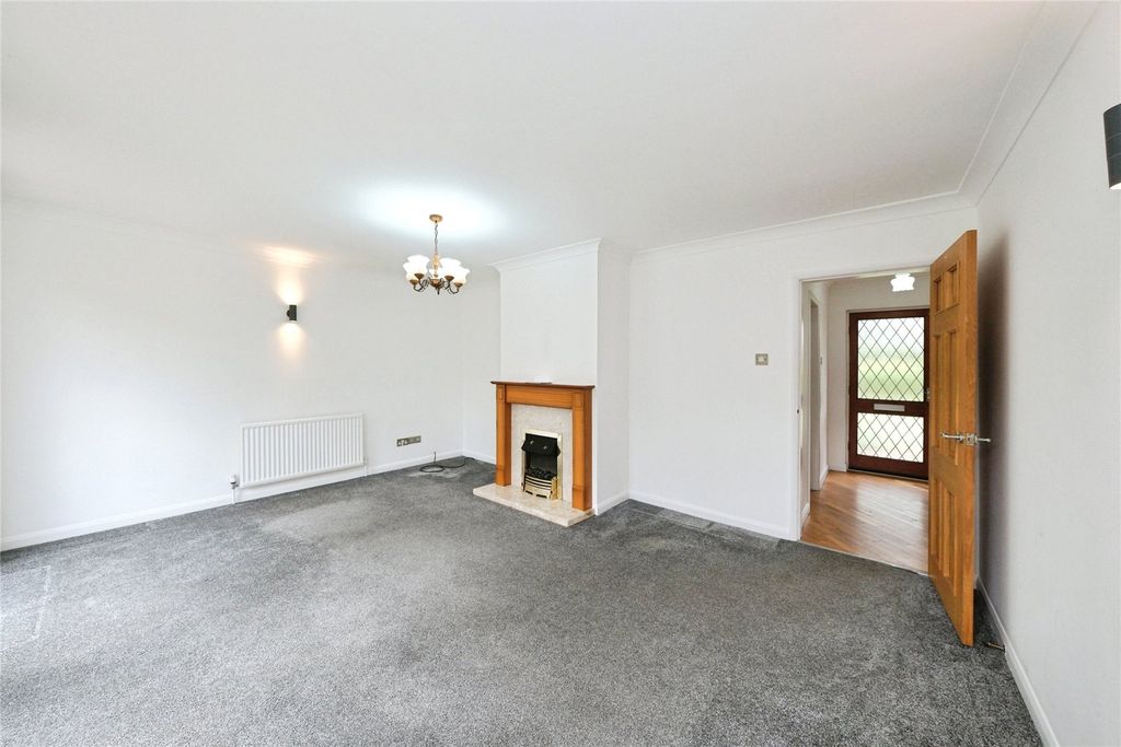 Property photo 3 of 20 Picture No. 01