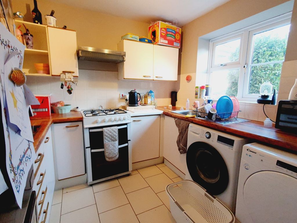 Property photo 3 of 9 Picture No. 32