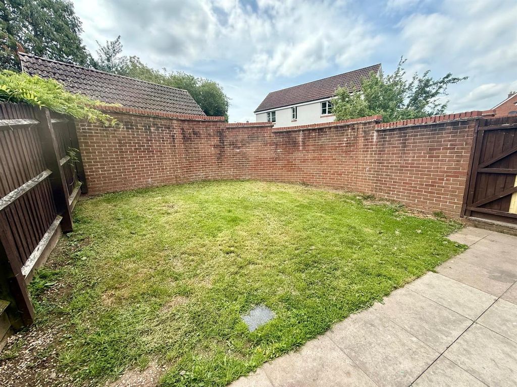 Property photo 3 of 13