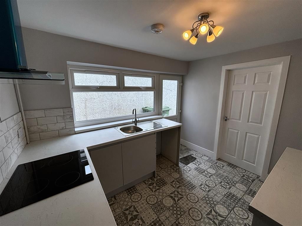 Property photo 1 of 9 Image