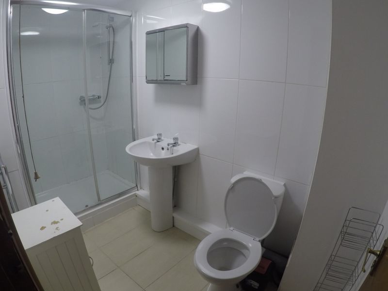 Additional image 8 of 6 bed flat to rentLawford Rise, Wimborne Road, Winton, Bournemouth BH9