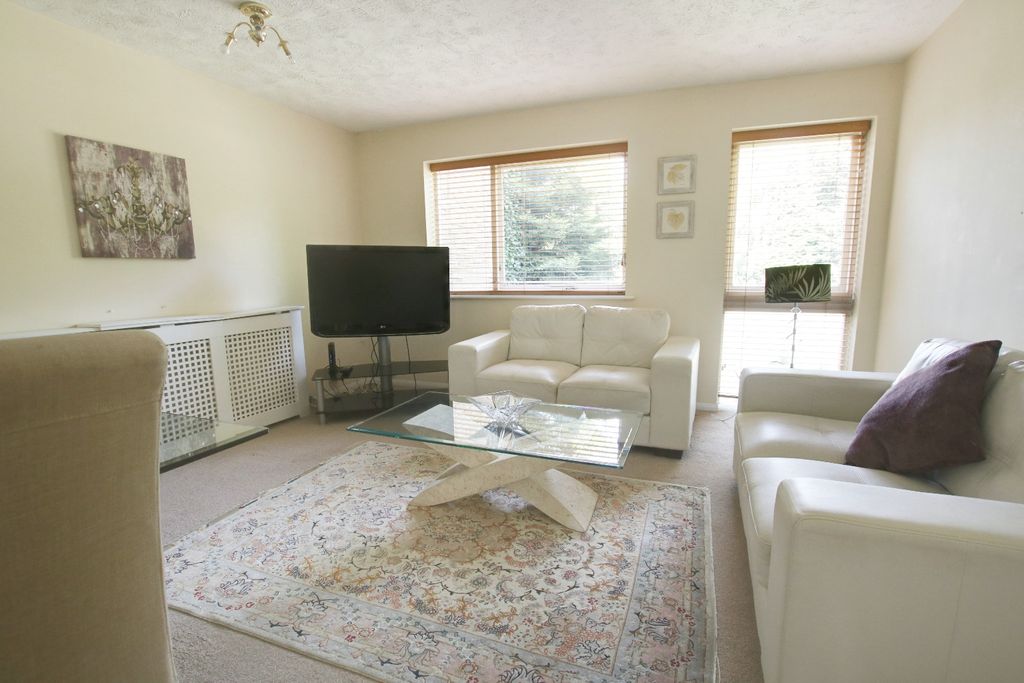 Property photo 3 of 8 4466413