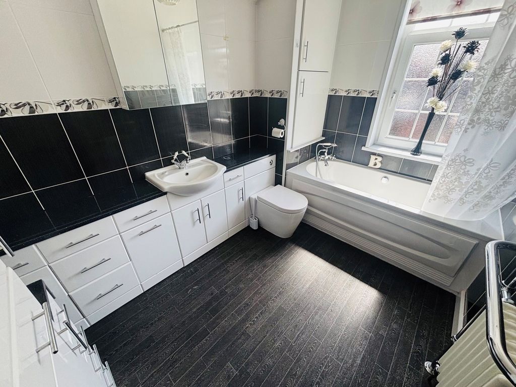 Property photo 2 of 12 Pbox-Img.Jpg