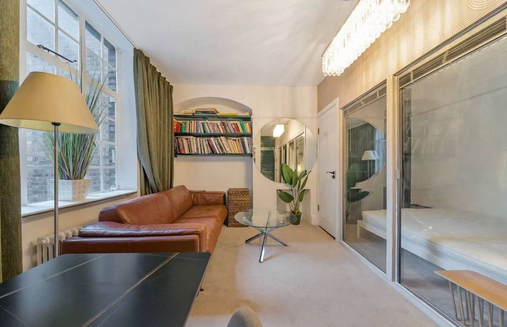 Property photo 3 of 7