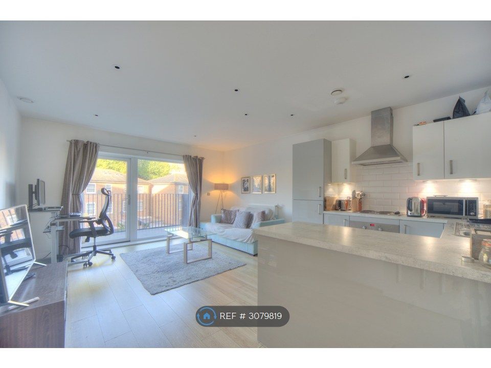 Property photo 2 of 12