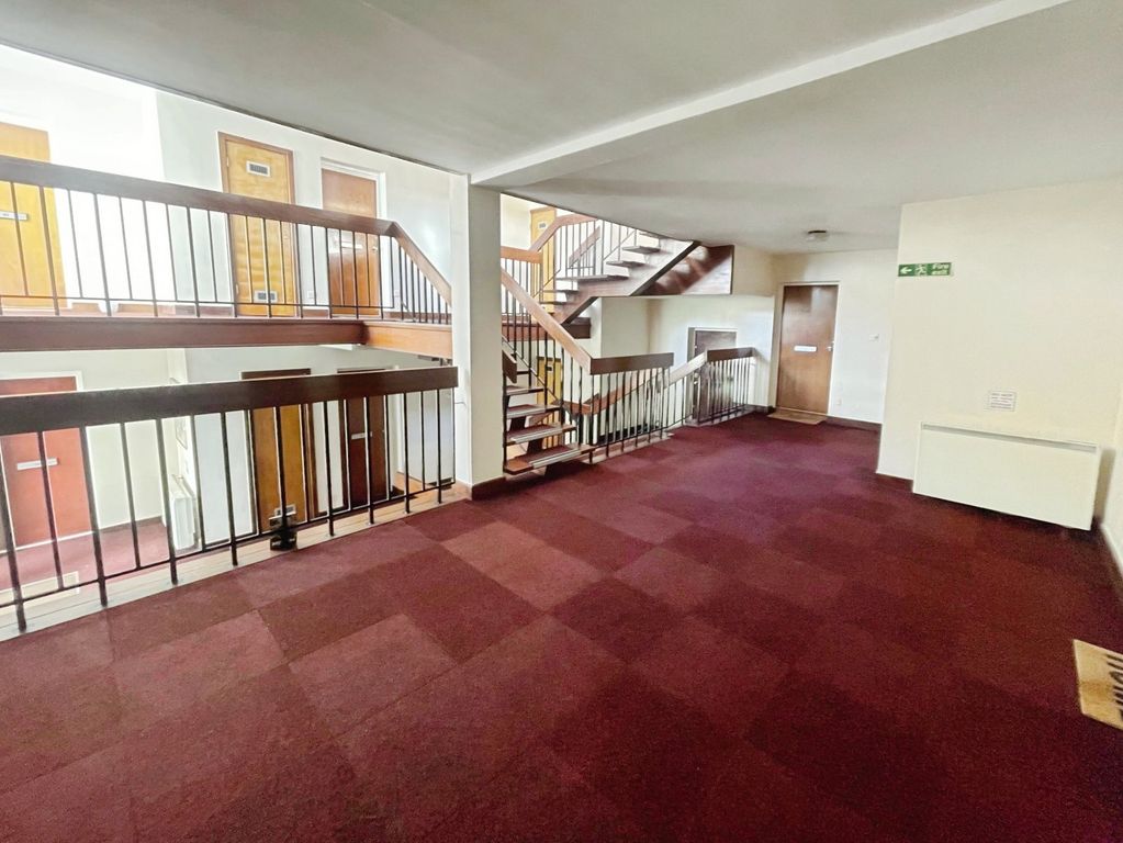 Property photo 2 of 11 Picture No. 21