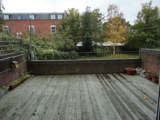 Property photo 3 of 6 Gallery