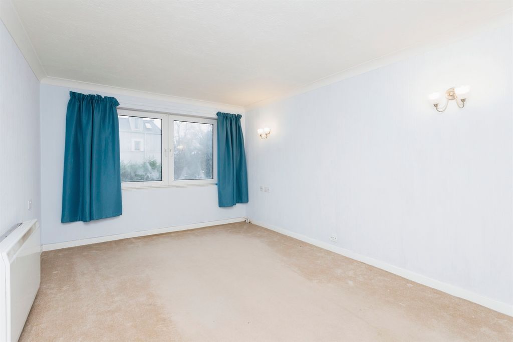 Property photo 3 of 16