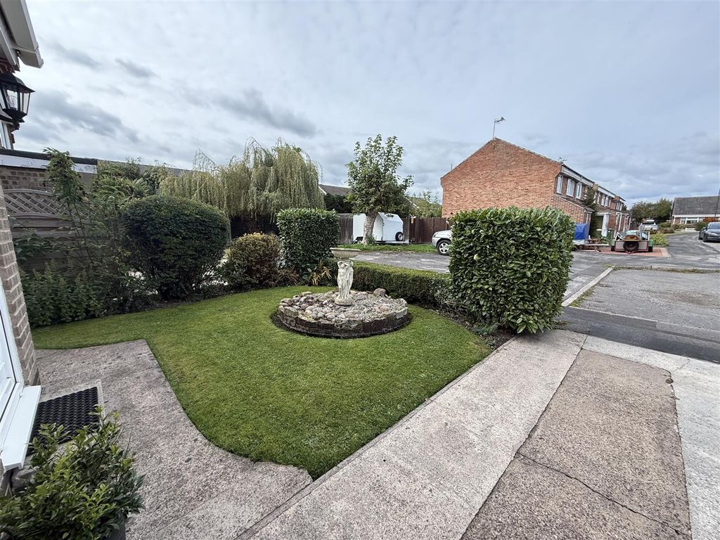 Property photo 3 of 21 Windmill 35.Jpg