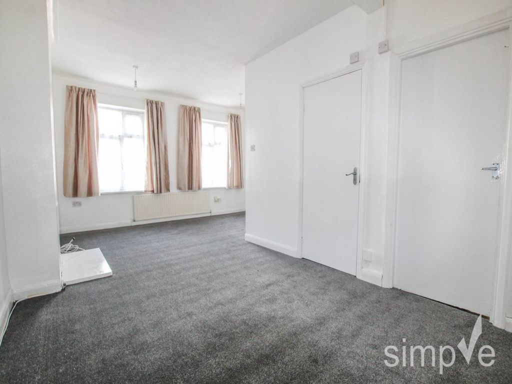 Property photo 2 of 12 Img_7304