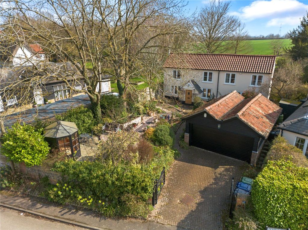 Property photo 2 of 18 Picture No. 32