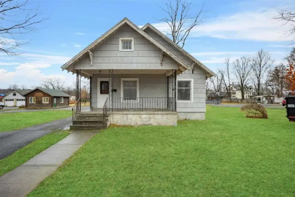 Property photo 1 of 31
