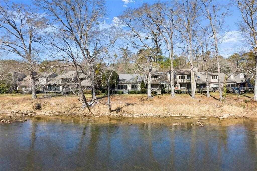 Property photo 1 of 31