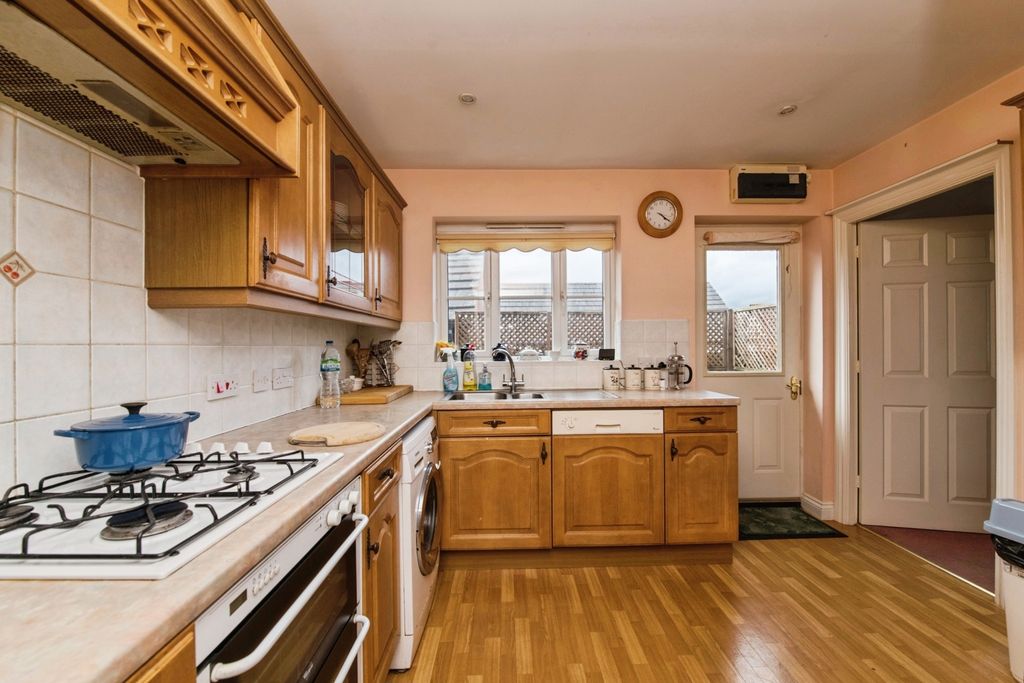 Property photo 2 of 24 Pbox-Img.Jpg