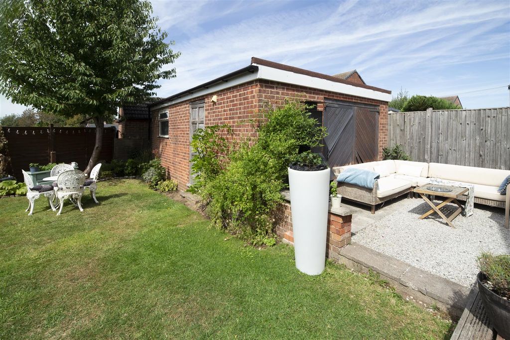 Property photo 3 of 20