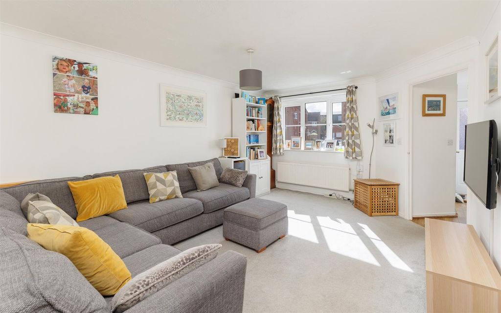 Property photo 3 of 24