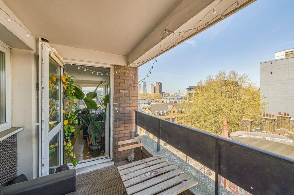 Property photo 3 of 17 Picture No. 03