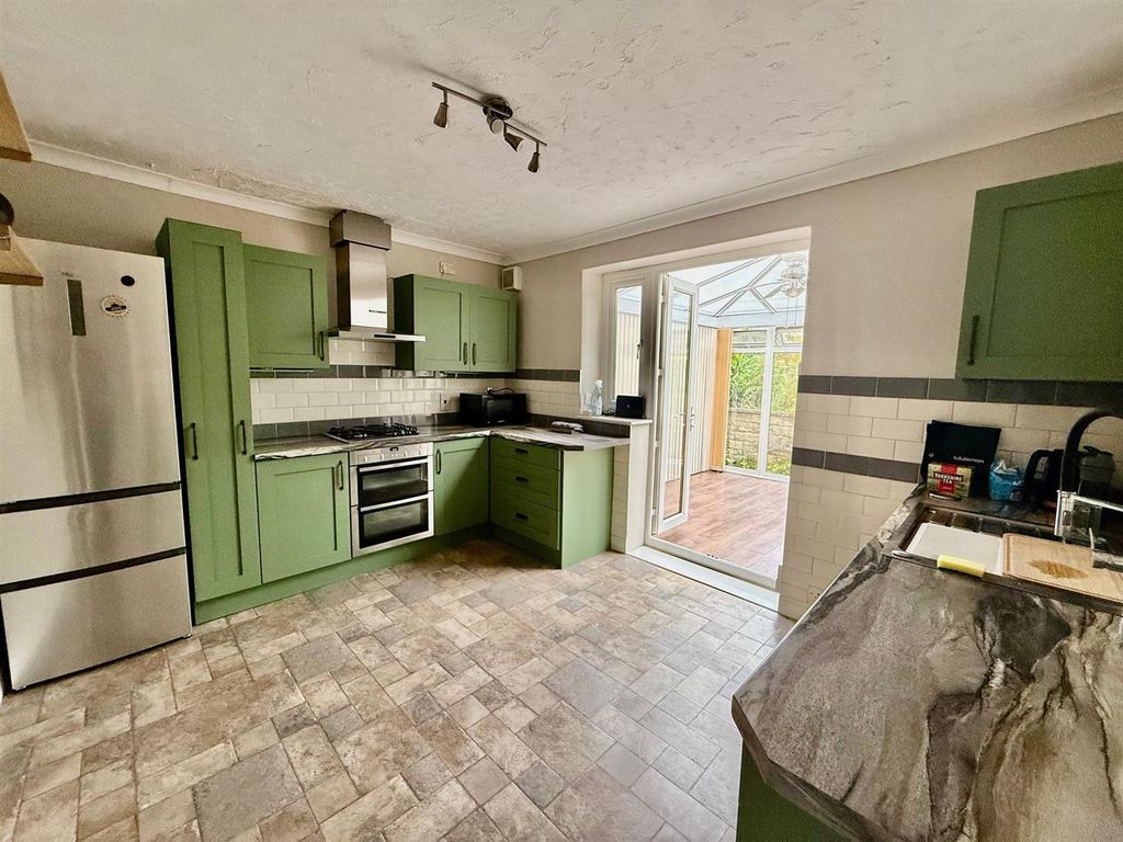 Property photo 2 of 15