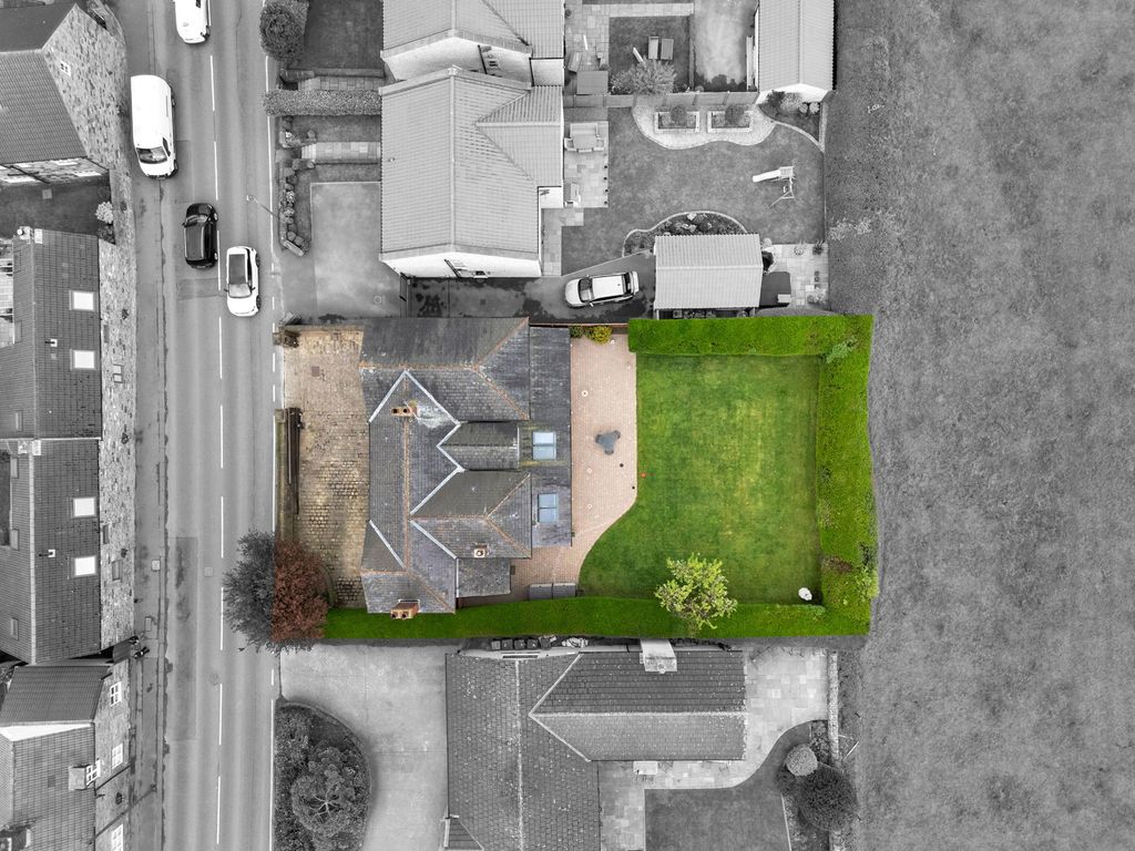 Property photo 2 of 42